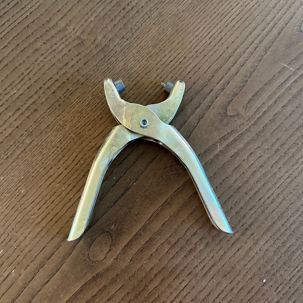 Vintage Metal Eyelet Setting Tool Handheld Grommet Plier for Leather and Fabric